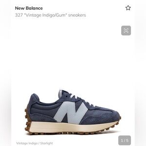 New Balance 327. Vintage Blue and White Athletic Sneakers. Sz 8.5 women.